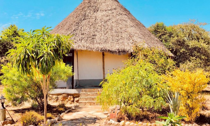 Maasai Mara Hotel | Explore Mara Camp
