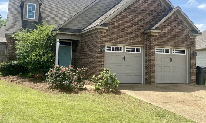 Oxford Casa | Explore Oxford ~ Close to Everything ~ Ole Miss ~ House