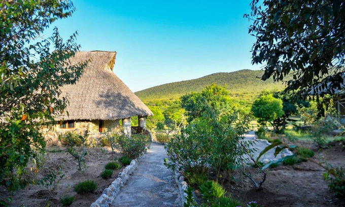 Maasai Mara Hotel | Explore Sand River Lodge