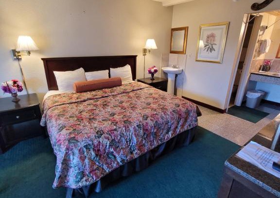 Gastonia Hotel | Express Inn and Suites