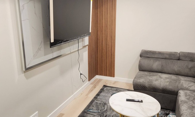 Winnipeg Apartamento | Exquisite 1-bedroom basement in the quiet neighbourhood of Bonavista, Winnipeg