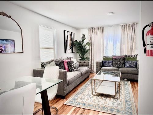 Weequahic Apartamento | Exquisite 3 KINGs bed 5 mins EWR airport 25 mins from NYC