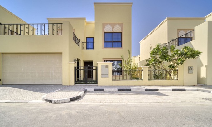 Dubai Villa | Exquisite 4BR with Assistant Room Villa at Nadd Al Shiba Third, Nad Al Sheba by Deluxe Holiday Homes