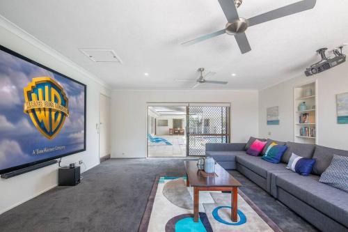 Broadbeach Waters Casa | Exquisite Airbnb in Broadbeach Waters-Pool/Theater