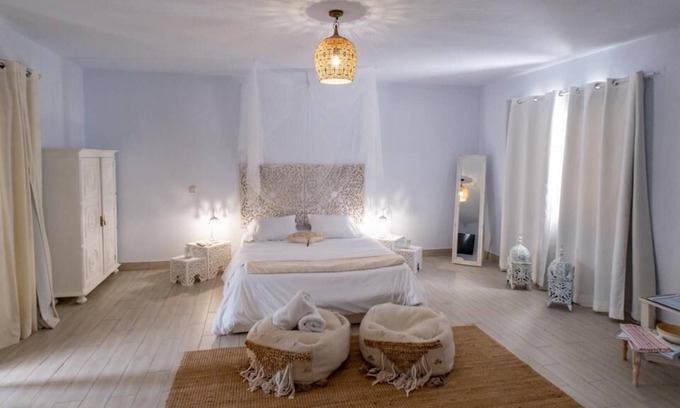 Santa Comba Dao Cama Y Desayuno | Exquisite bed & breakfast, 7 individual suites with outdoor pool