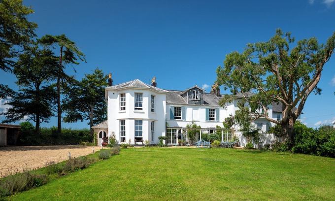 Westleigh Casa | Exquisite Country House, Sleeps 11 And Dog Friendly, North Devon