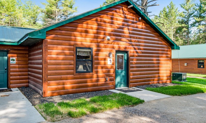 Conover Casa | Exquisite dog-friendly cabins with hot tub, fireplace, patio, grill, central AC, & W/D