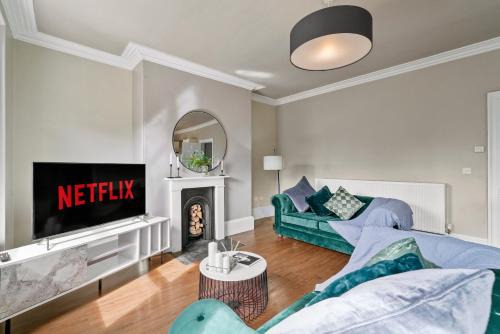 Wakefield Apartamento | Exquisite Georgian Apartment with Reserved Parking