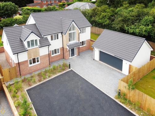 Shobdon Casa | Exquisite large executive home