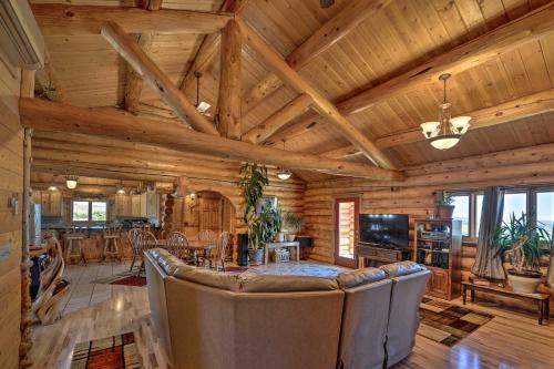 Lander Casa | Exquisite Log Home with Lander Valley Views!