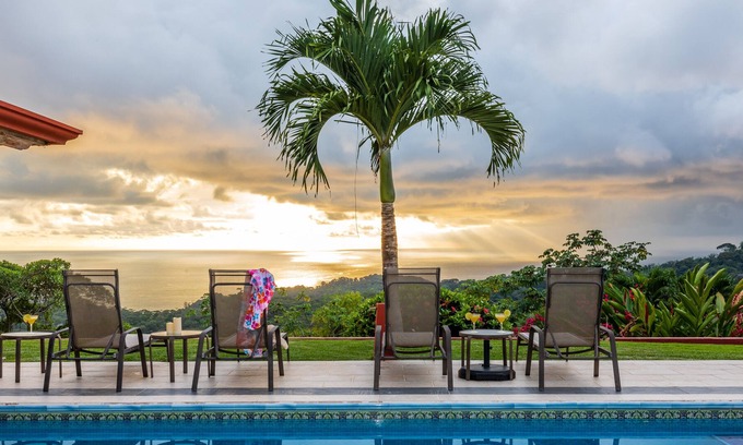 Ojochal Casa | Exquisite ocean and mountain views in paradise.