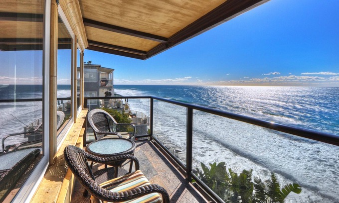 Laguna Beach Villa | Exquisita Villa Penthouse con impresionantes vistas costeras!