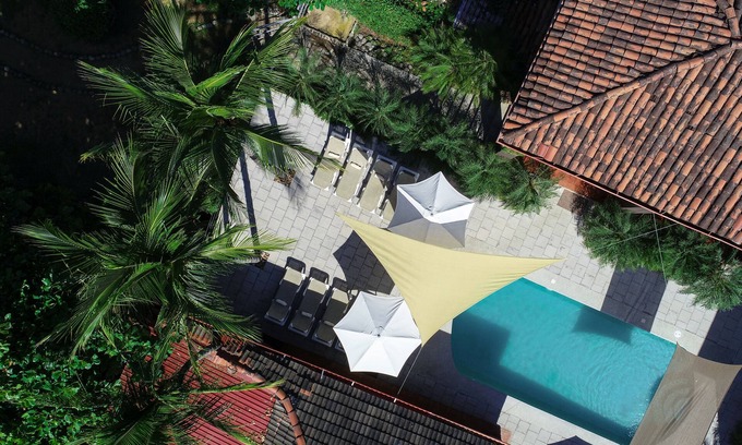 Playa Hermosa Villa | Vistas exquisitas desde la cubierta! ¡Disfruta de tu reunión en esta espaciosa villa con piscina!