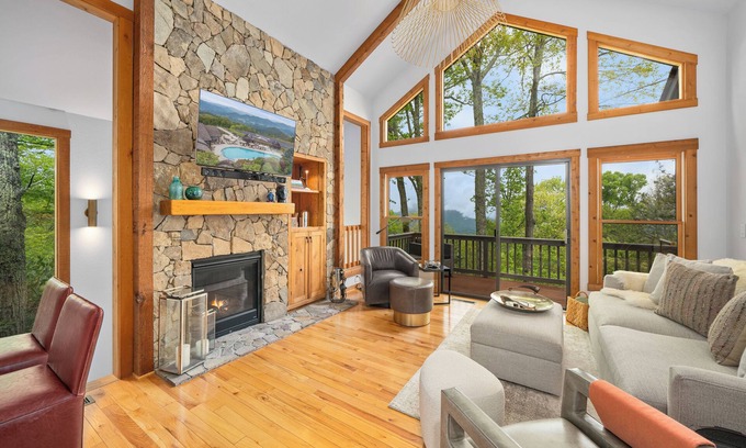 Mountain Air Villa | Exquisite Views- Club Access