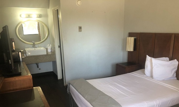 Mobile Hotel | Extend A Suites