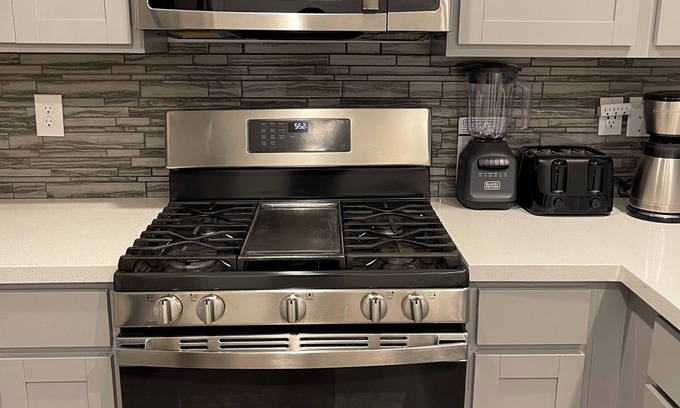 Centennial Hills Casa | Extended Stay 3 Bedrooms Cozy Townhouse Living