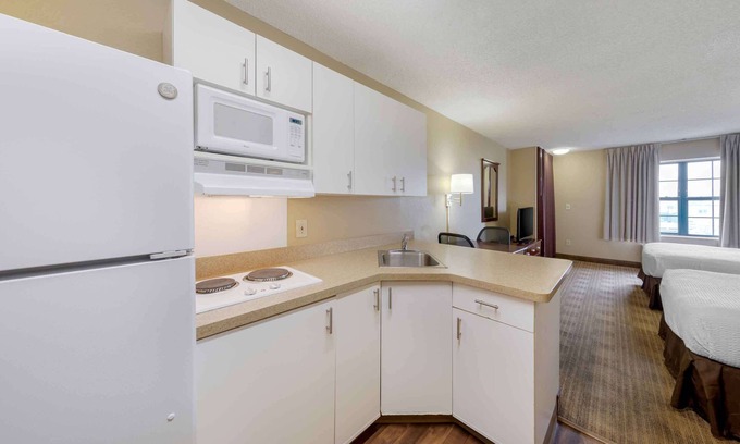Huntington Beach Hotel | Extended Stay America Suites Orange County Huntington Beach