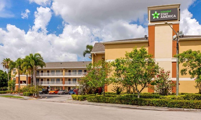 North Andrews Gardens Hotel | Extended Stay America Suites - Fort Lauderdale - Cypress Creek - Andrews Ave