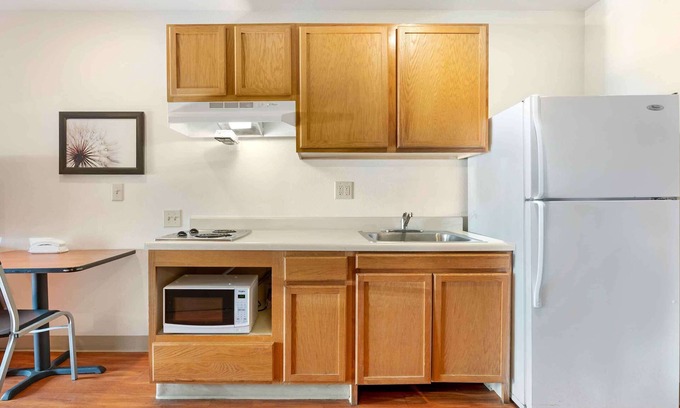 Florence Hotel | Extended Stay America Select Suites - Cincinnati - Florence - Airport
