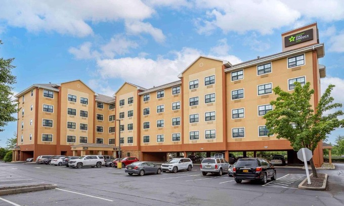 Rutherford Hotel | Extended Stay America Suites - Meadowlands - Rutherford