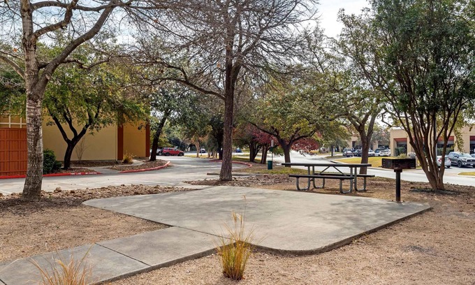 North San Antonio - SAT Hotel | Extended Stay America Suites San Antonio Airport