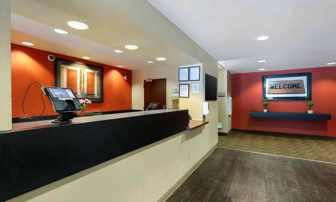 Carlsbad Village Hotel | Extended Stay America Suites Carlsbad Village by the Sea