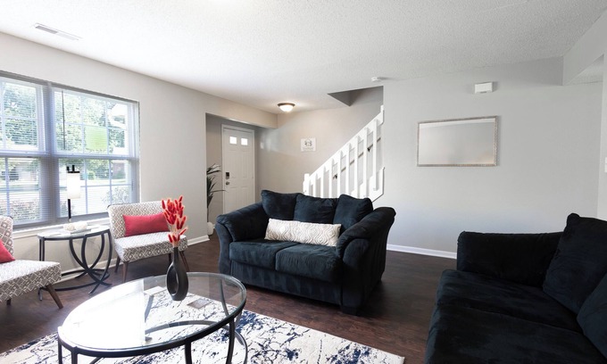 Avon Casa | Extended Stay Avon FHS Rental