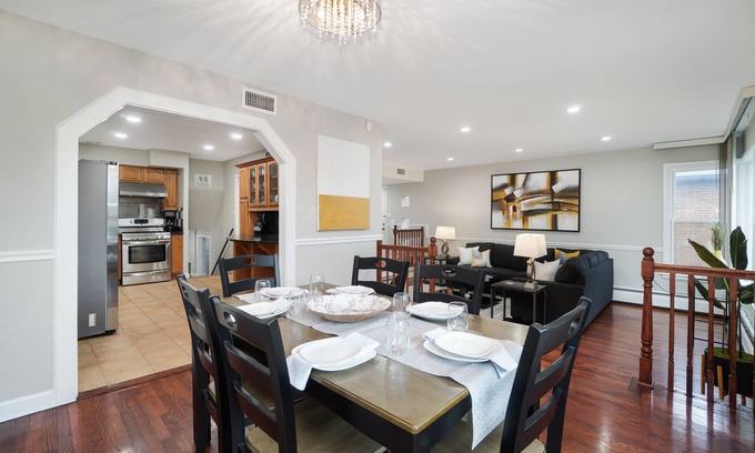 Lincolnwood Casa | Extended Stay Lincolnwood FHS Rental