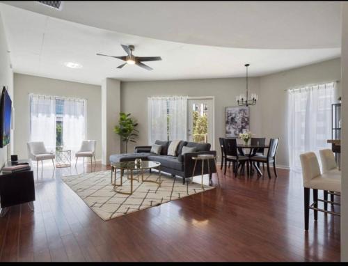 South Eola Apartamento | Extra Large 1 Bdrm Condo & Gym