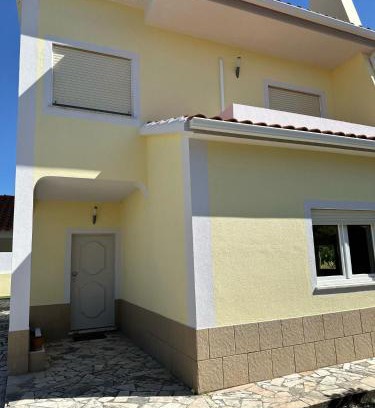 Seixal Casa | Extraordinary Holiday House at Fernão Ferro!
