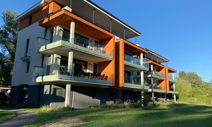 Balatonfuzfo Apartamento | Fűzliget Surf Front