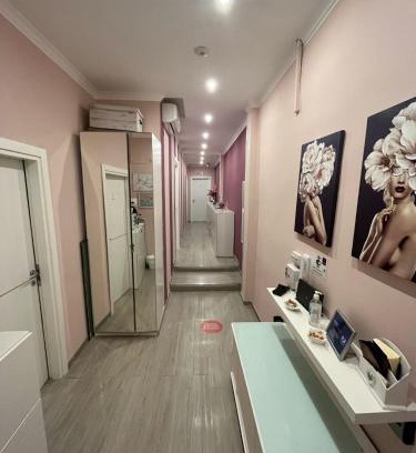 Rione Alto Casa | F.Rooms Napoli