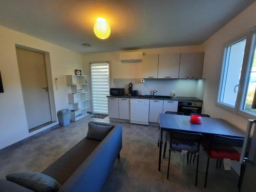 Alata Casa | F2 Alata proche d'Ajaccio rez-de-villa