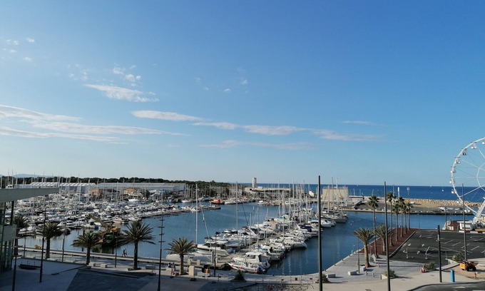 La Jetee Apartamento | F2 VISTA HERMOSA PUERTO Y EL MAR, 20 METROS DE PLAYA