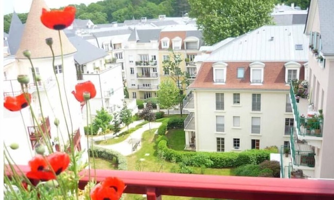 Le Plessis-Robinson Apartamento | F2 et Terrasse Coeur de Ville