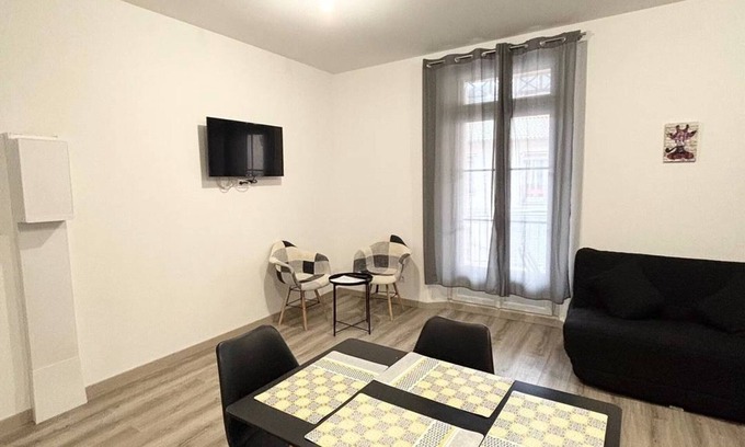 Arles-sur-Tech Apartamento | F2 amueblado con balcón, A/C, WIFI, se admiten mascotas - a 50m de los baños termales