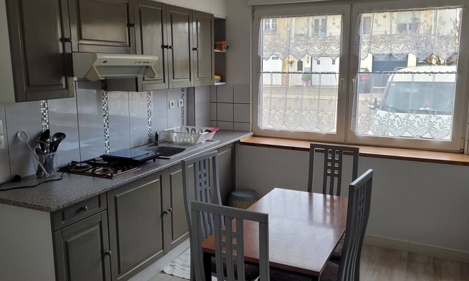 Charency-Vezin Apartamento | F2 Ground floor