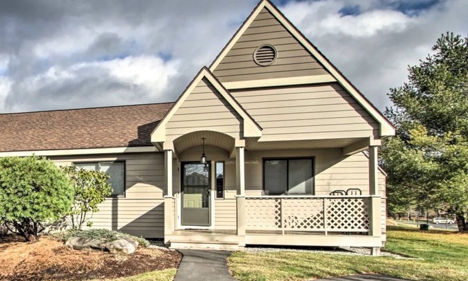Bretton Woods Condominio | F22 Great location close to Bretton Woods Ski Area, Ice Castles, Mt Washington Hotel