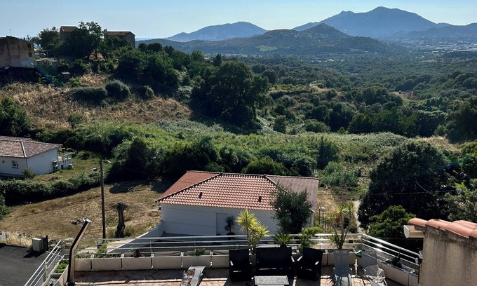 Bastelicaccia Apartamento | F3 in a charming villa in a quiet location shared swimming pool panoramic sea and mountain view