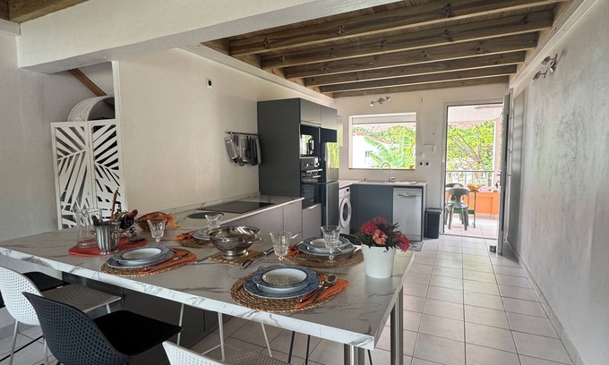 Case-Pilote Apartamento | F3 Villa Mamour Bord de Mer Case Pilote