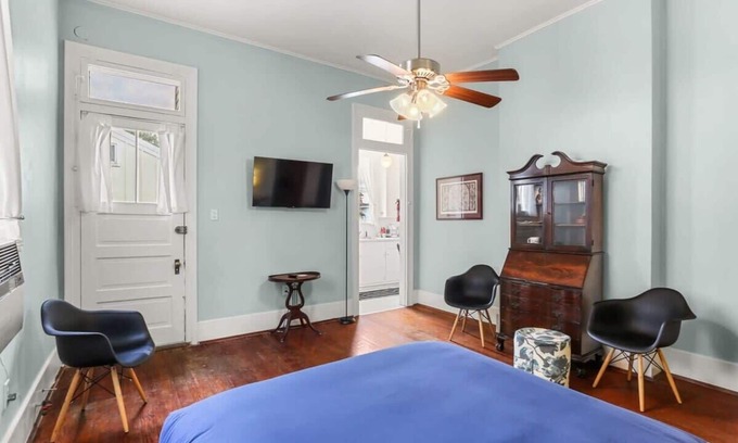 Esplanade Ridge Apartamento | Fab Studio | Bayou St. John | Tree-Lined Street