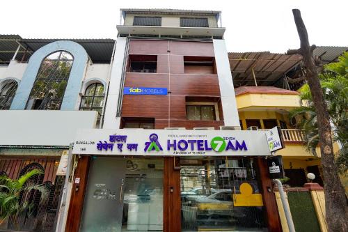 Andheri West Hotel | FabExpress 7 AM
