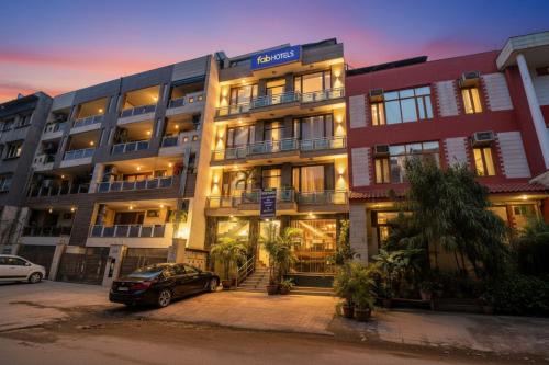 Kalkaji Hotel | FabExpress Happy Residency