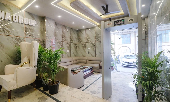 Mahipalpur Extension Hotel | Fabexpress Rainbow Villa