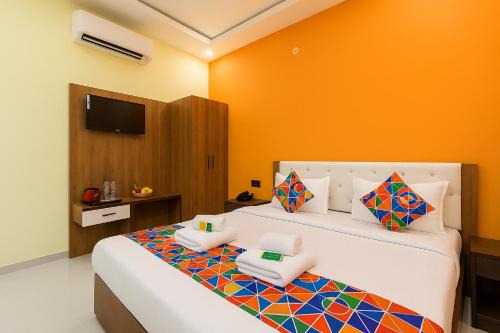 Ayodhya Hotel | FabExpress Rameshwaram 900 meter from Ram Mandir