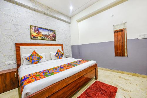 Greater Noida Hotel | FabExpress The DMS Residency