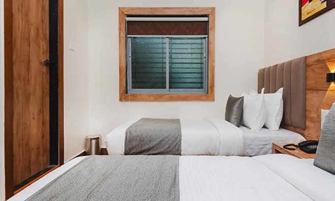 Santacruz Hotel | Fabhotel Airport Palace