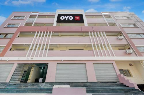 Hyderabad Hotel | FabHotel Cube