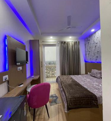 Greater Noida Apartamento | FabHotel Elegant Stay