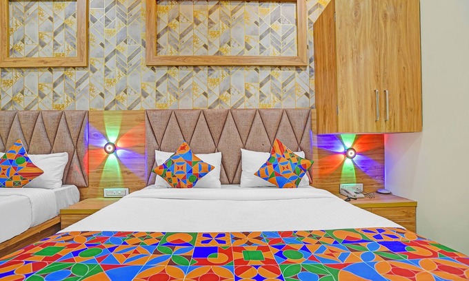 Ahmedabad Hotel | Fabhotel Hill Top Inn